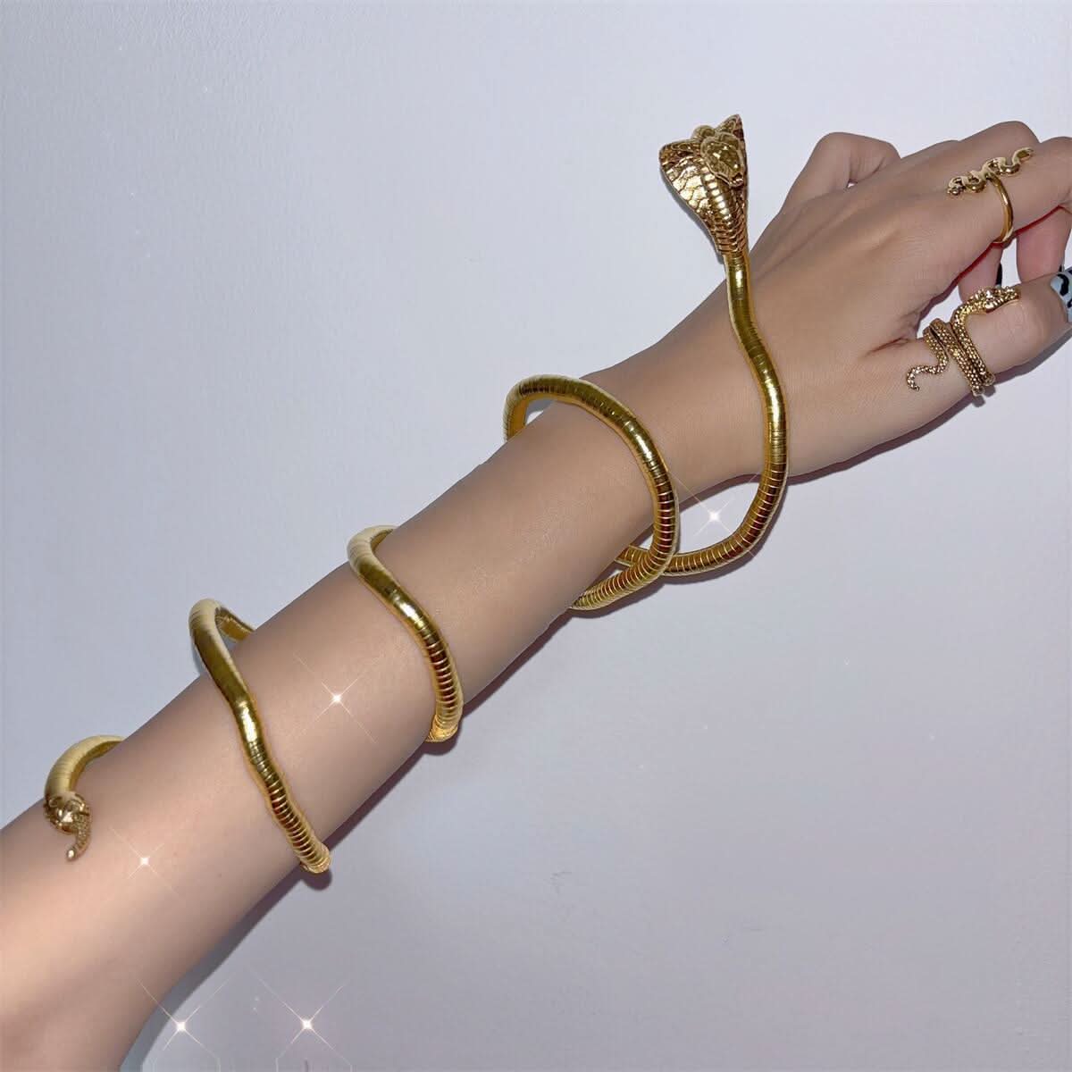 Serpentine decor gold arm cuff | Festival Outfits Women