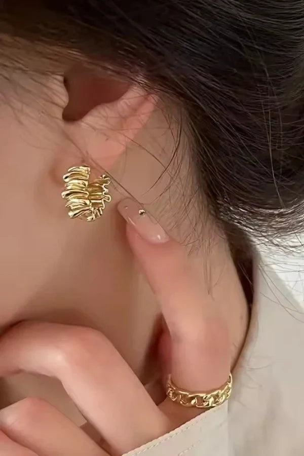 Stella Sculpted Hoops