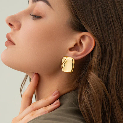 Luxe Allure - Minimalist Geometric Stud Earrings