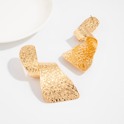 Minimalist Irregular Spiral Geometric Stud Earrings