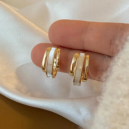 Lizakosht 2024 Geometric Pearl Star Earrings Korean Crystal Studs for Women Birthday Party Wedding Jewelry
