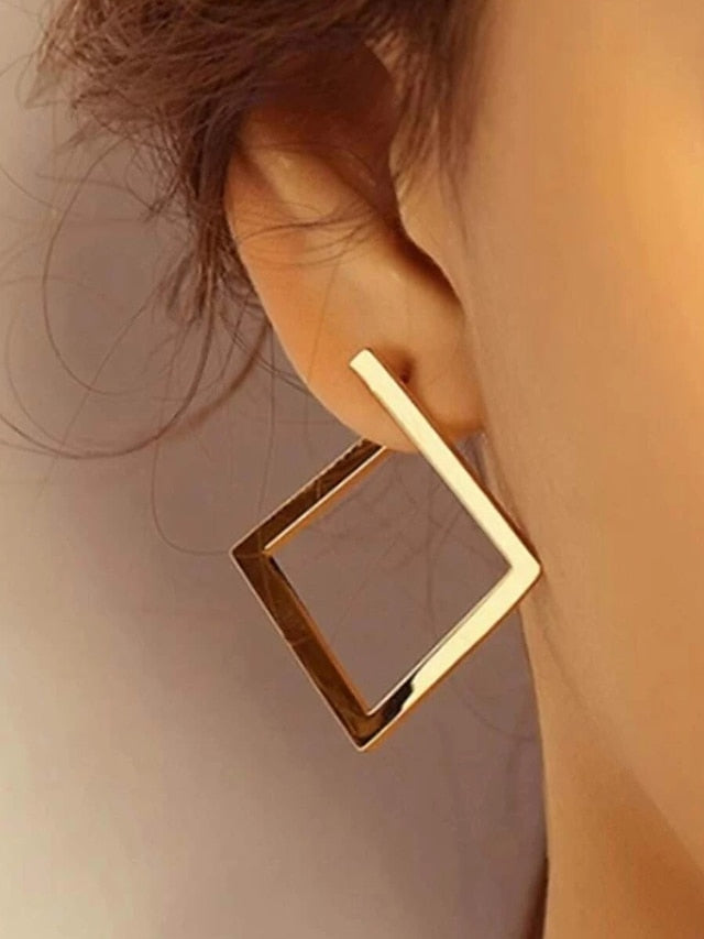 European fashion new style contracted personality temperament frigid wind earrings exaggerated niche design high-grade feeling diamond earrings for Women